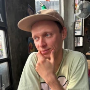 Bad example of a dating profile picture